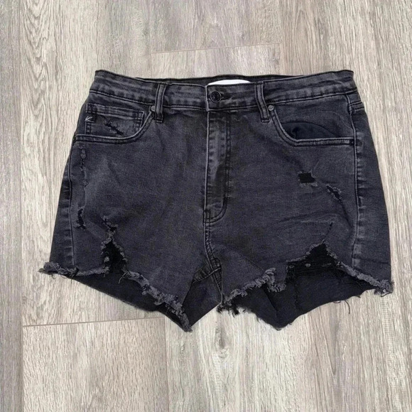 Maurice’s KanCan™ Black Ripped High Rise 3.5in Short - Picture 2 of 4